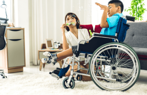 障害をもった子どもが生まれたら
車椅子のかれと教育している彼女